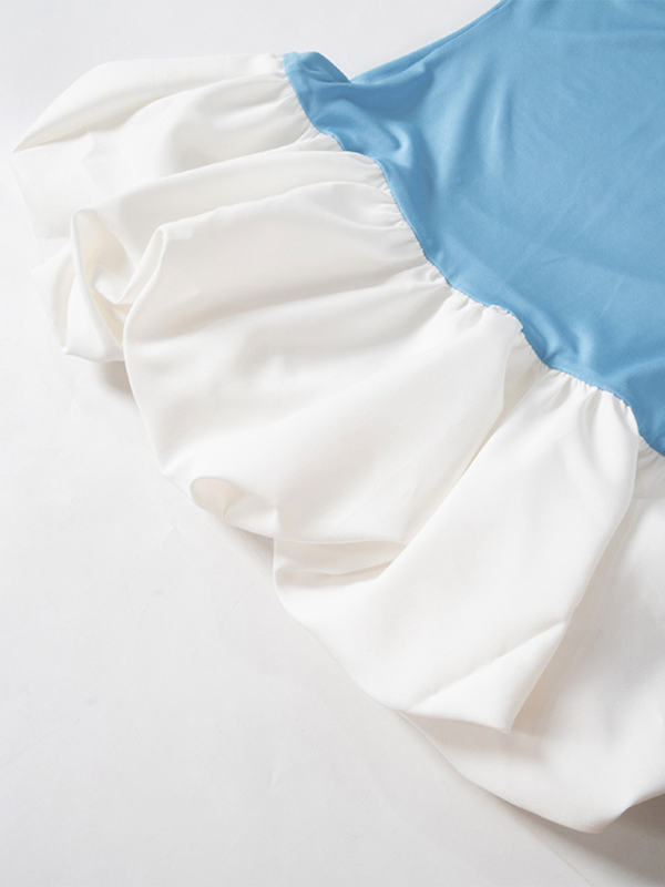 Neues, schlichtes, kontrastfarbenes Tube-Top mit schmaler Knospenpartie