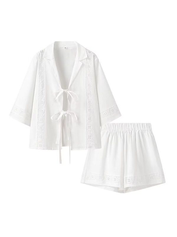 Damen Set aus kurzärmligem Top und Shorts mit Riemchen und Hohlsaum 