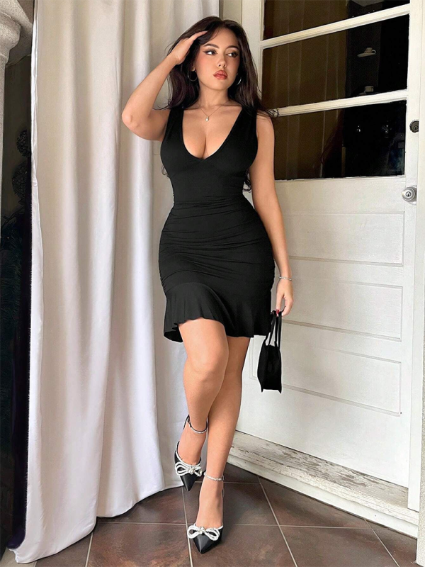 New sexy hot girl big U-neck pleated waist hip dress