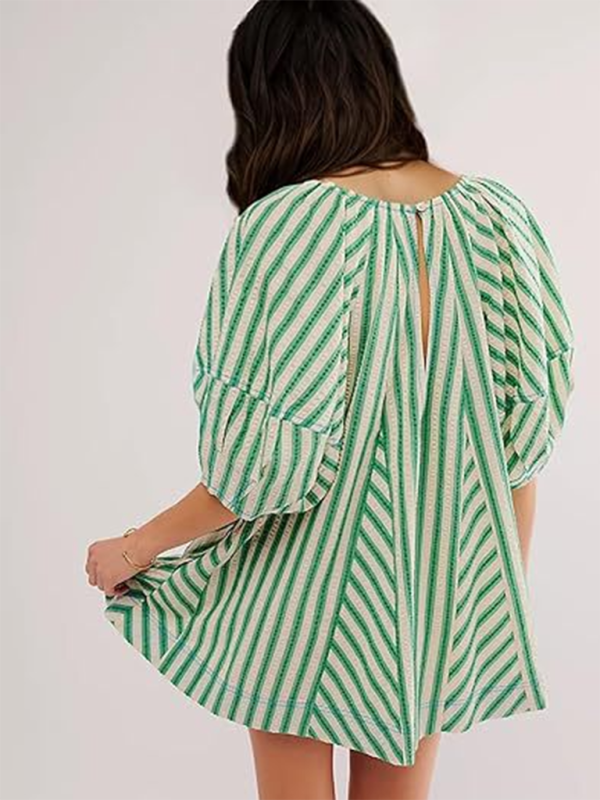 Short-sleeved striped jumpsuit, slim and casual, loose deep V wide-leg short jumpsuit