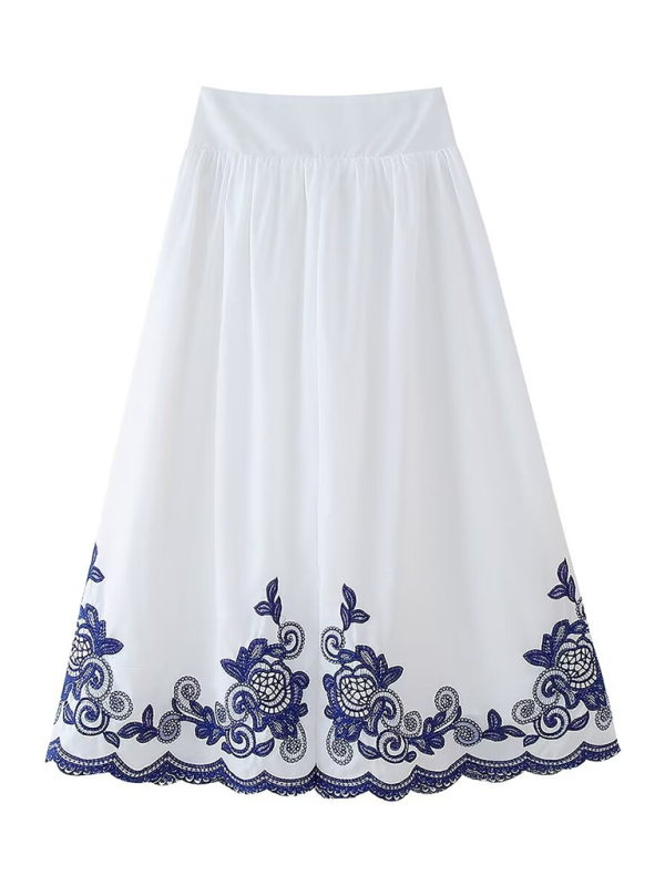 Ladies new embroidered contrast skirt