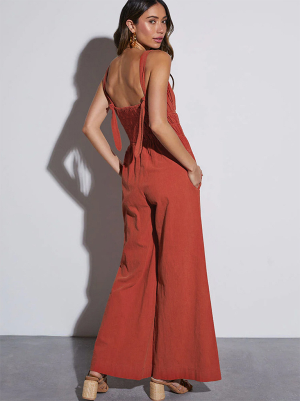 Neuer einfarbiger Jumpsuit im Resort-Stil 