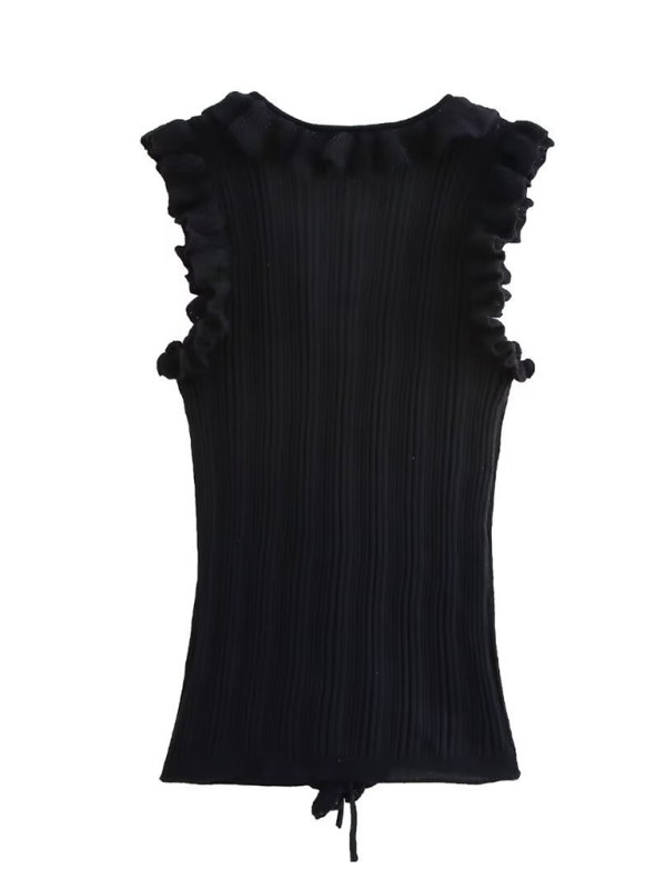 Fashionable vest ruffled sleeveless sweater