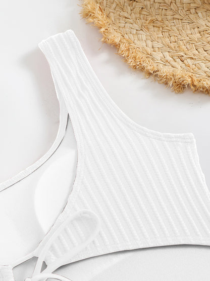 Simple solid color one-piece swimsuit