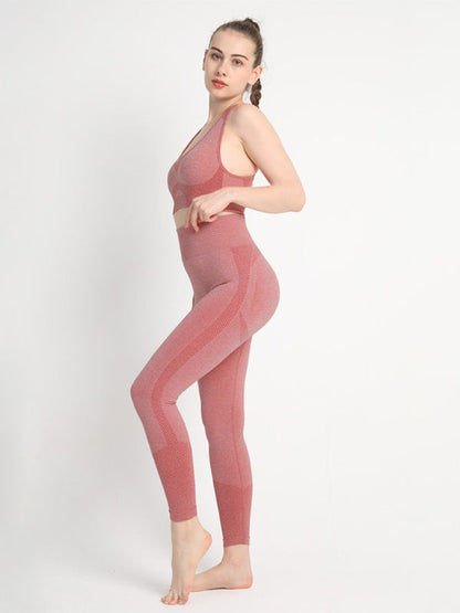 Red seamless dotted sports suit with racerback bra