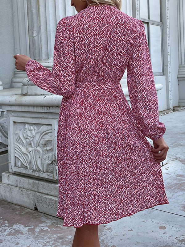 Neues langärmliges gepunktetes Damenkleid