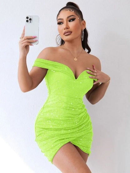 Sexy v-neck one-shoulder dress celebrity party high-end slit hot girl bag hip