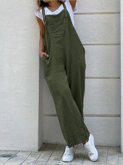 Solid color long jumpsuit with suspenders