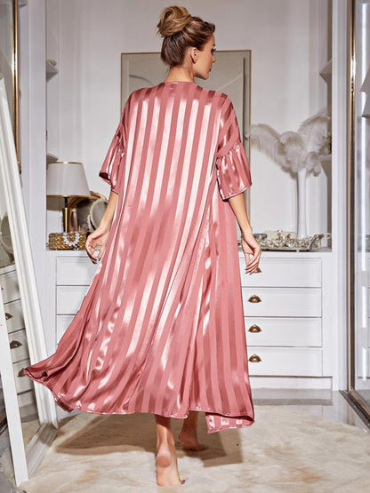 Pyjama à bretelles, chemise de nuit longue pour femmes, ensemble de service à domicile haut de gamme 