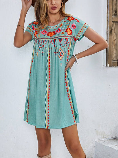 Woman knitted round neck casual holiday short -sleeved dress